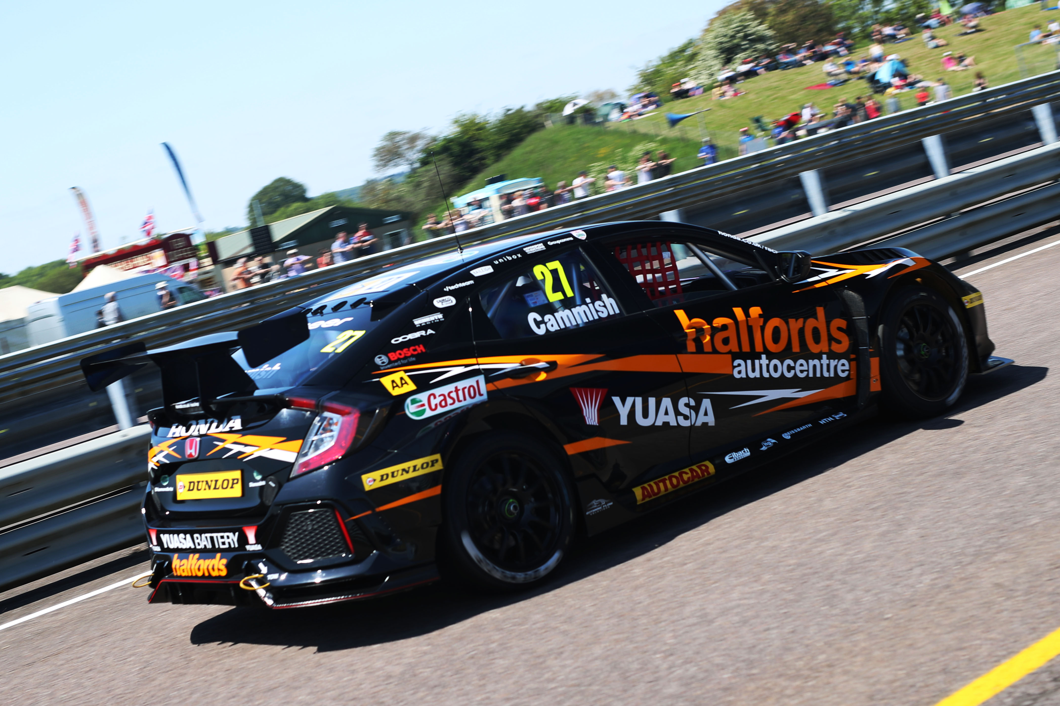 The sun was certainly shining on Matt Neal in his Halfords Yuasa Racing Honda as he produced a mind-blowing lap during qualifying for Round 7 of the 2018 Dunlop MSA British Touring Car Championship.